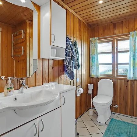 Awesome In With House Sea View